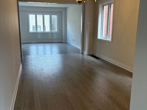 2nd image of 11 Keyworth Cres