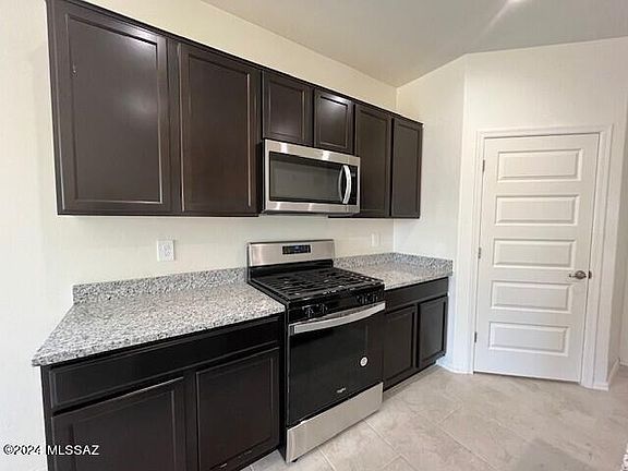 2nd image of 10229 N Arroyo Lupine Way