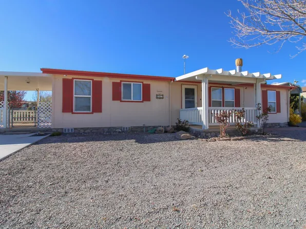 405 Manhattan Park Dr, Santa Clara, NM 88026