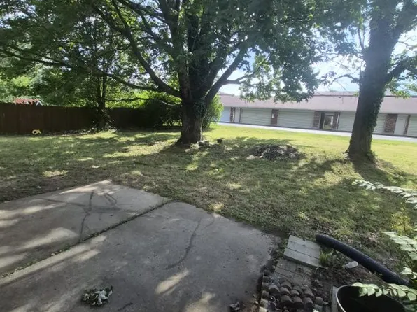 8749-8751 Shadycreek Dr, Dayton, OH 45458
