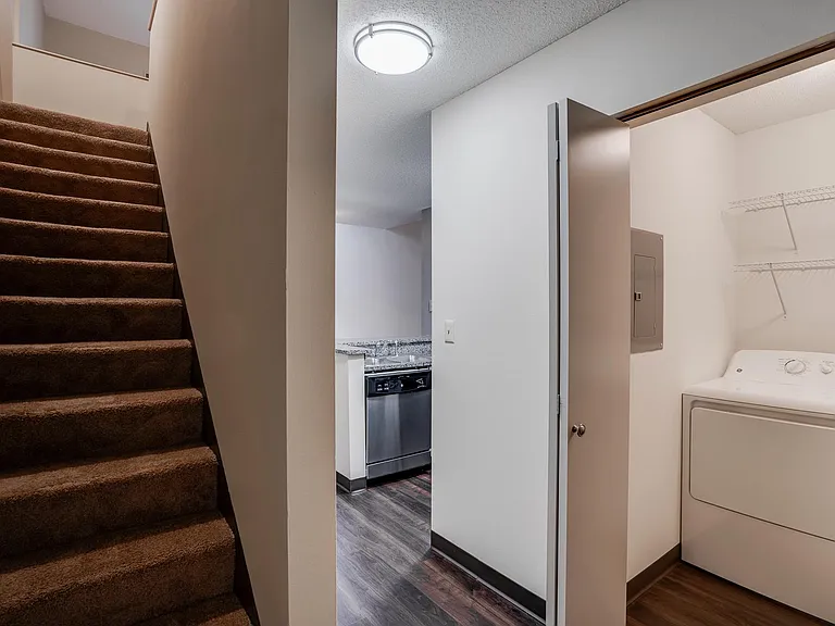 Laurel Village Apartments — Photo 62