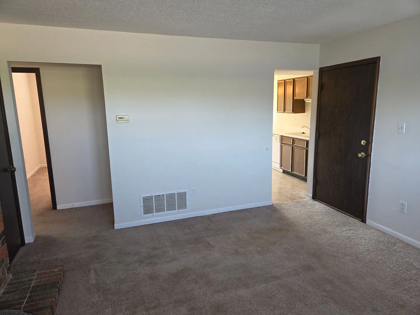 306 Southampton — Photo 3
