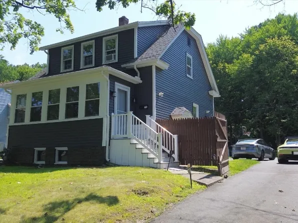 75 Lamb St, South Hadley, MA 01075