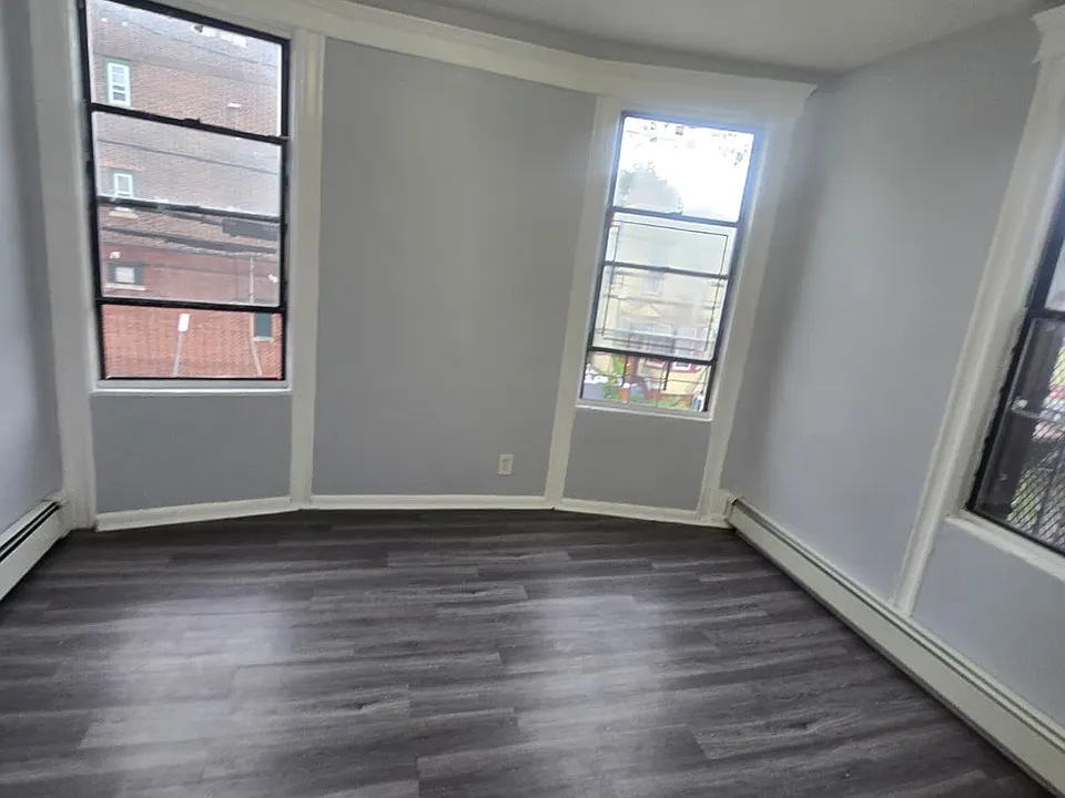 1697 John F Kennedy Blvd #2R