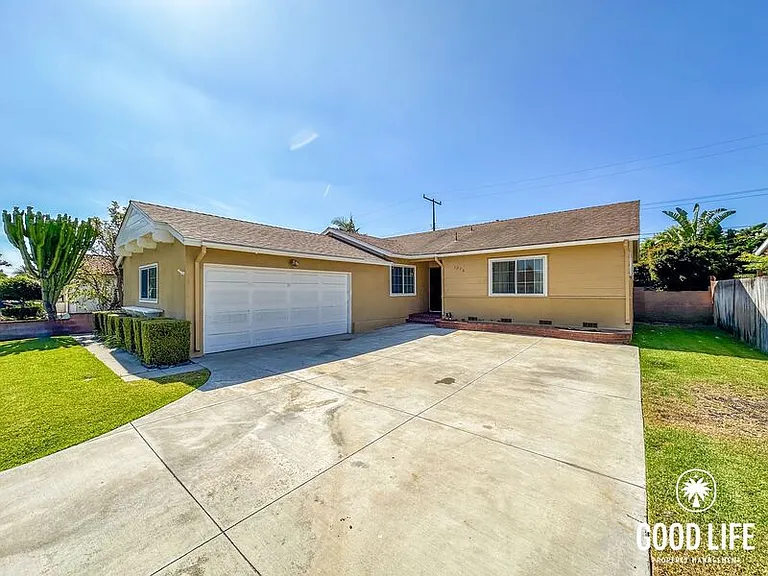 1770 W Chateau Ave — Photo 26