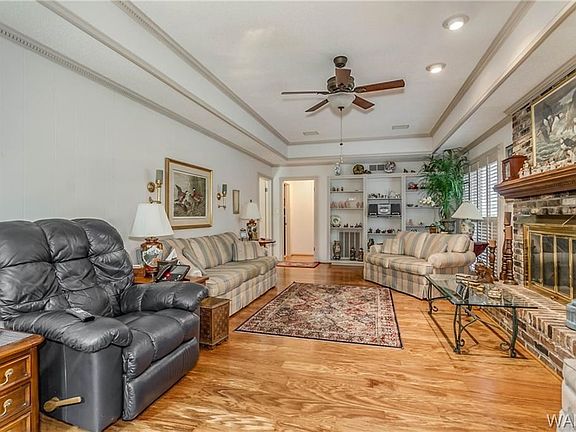 3rd image of 2728 Woodland Hills Dr