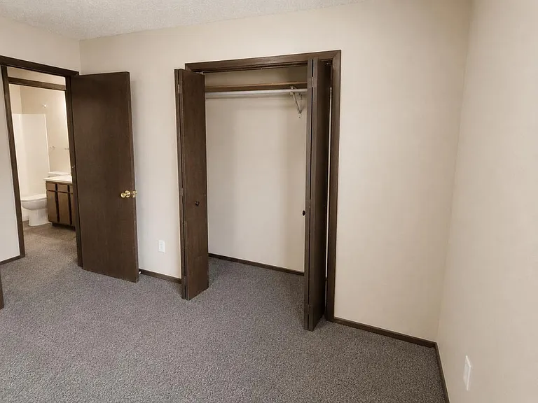 1839 Allison Dr — Photo 7