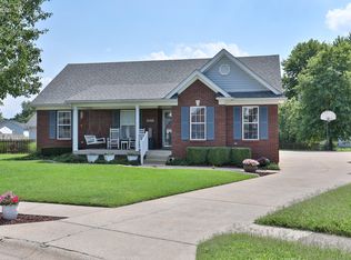 6822 Astral Dr, Louisville, KY 40258