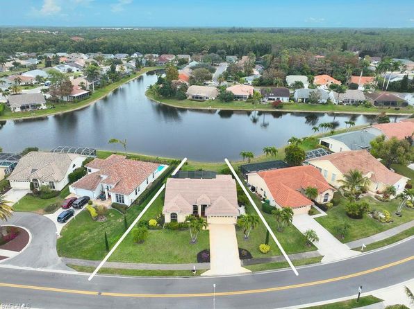 2126 Crown Dr, Naples, FL 34110