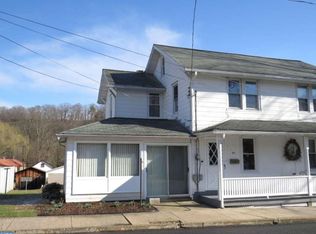 93 Mifflin St, Pine Grove, PA 17963