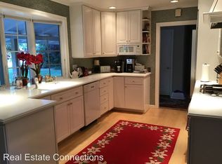 20361 Pierce Rd, Saratoga, CA 95070