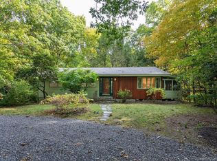 350 Hunting Lodge Rd, Mansfield, CT 06268