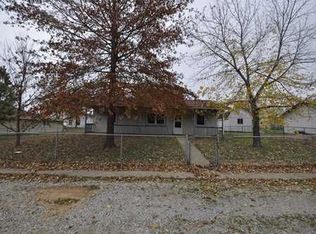 1212 Eubanks St, Decatur, AR 72722