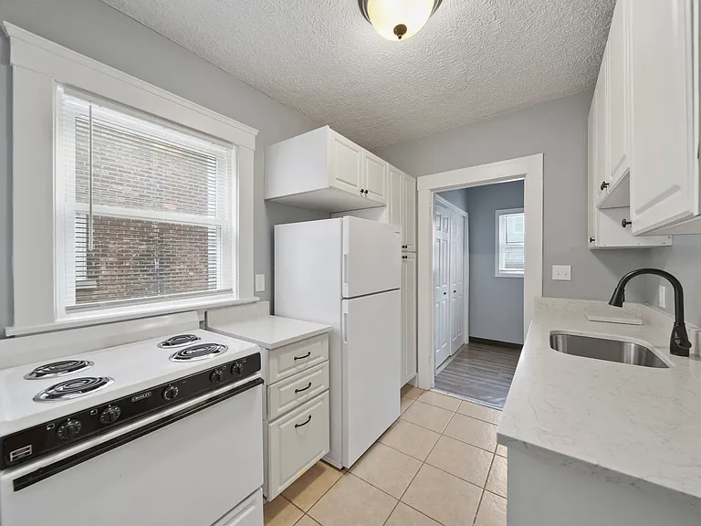 306 S Holmes St #306.5 — Photo 12