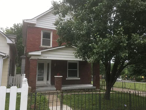 2325 S Early St Photo 1