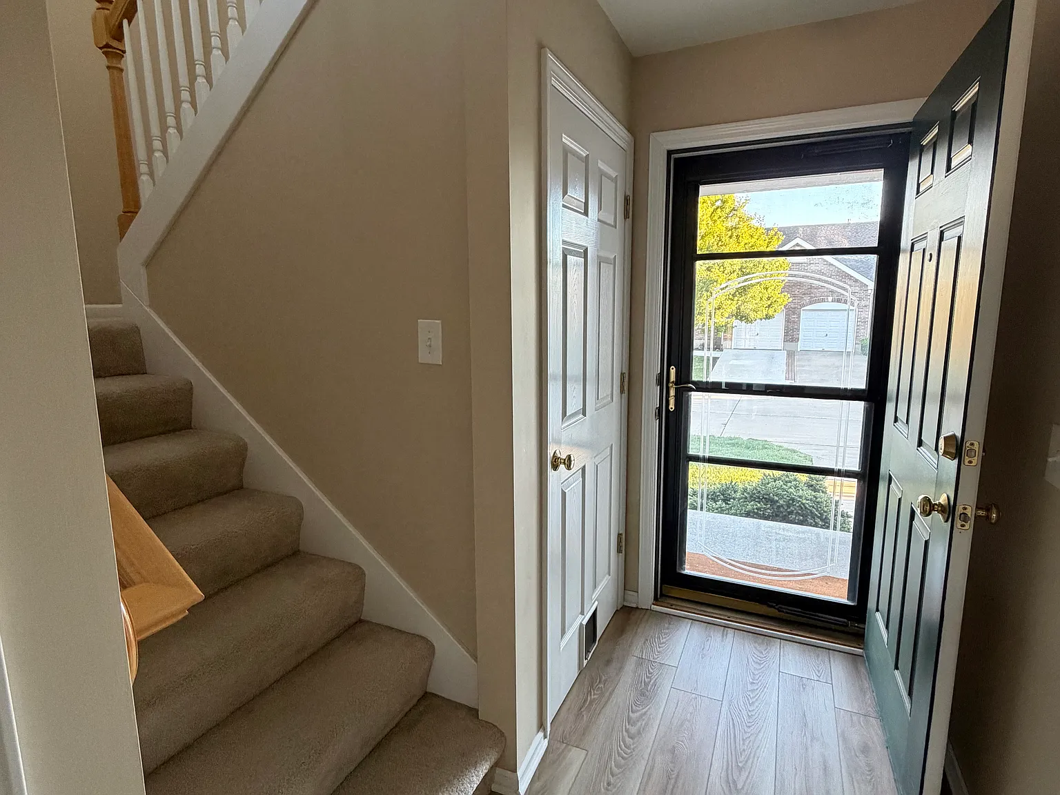 2 bed, 1472 sqft, $1,000 — Photo 1
