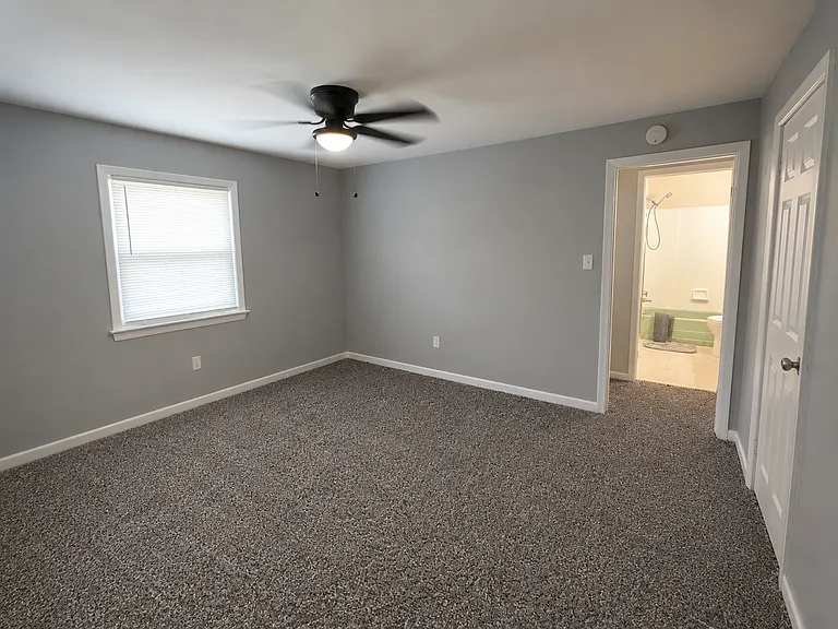 445 Highland Ave — Photo 8