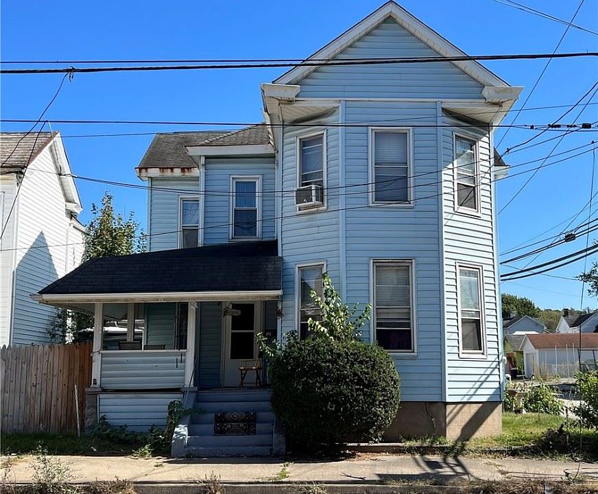 1st image of 121 S Walnut St