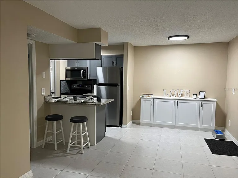 211 Thorn Tree Pl — Photo 14