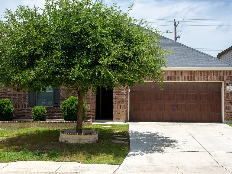 21807 Yucca Bnd — Photo 2