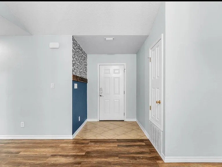 116 Fairoaks Dr — Photo 7