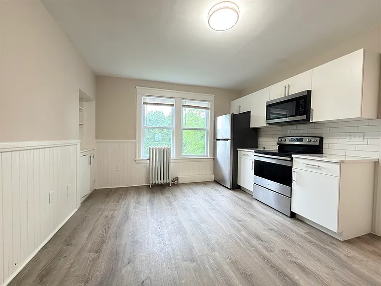 4 Glade St #2 — Photo 21