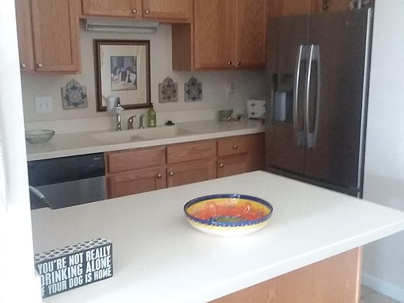 5th image of 4 Yacht Club Dr APT 184