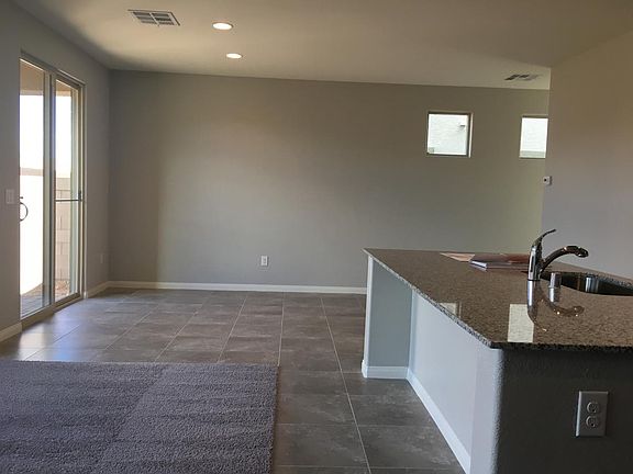 5th image of 9243 Blue Agate St