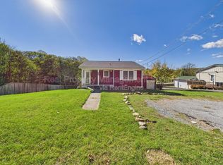 318 Amherst Rd, Staunton, VA 24401