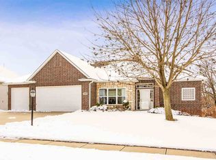 1050 Forest Edge Dr, Coralville, IA 52241