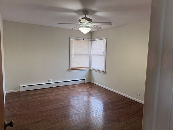 5th image of 609 Robinhood Ln