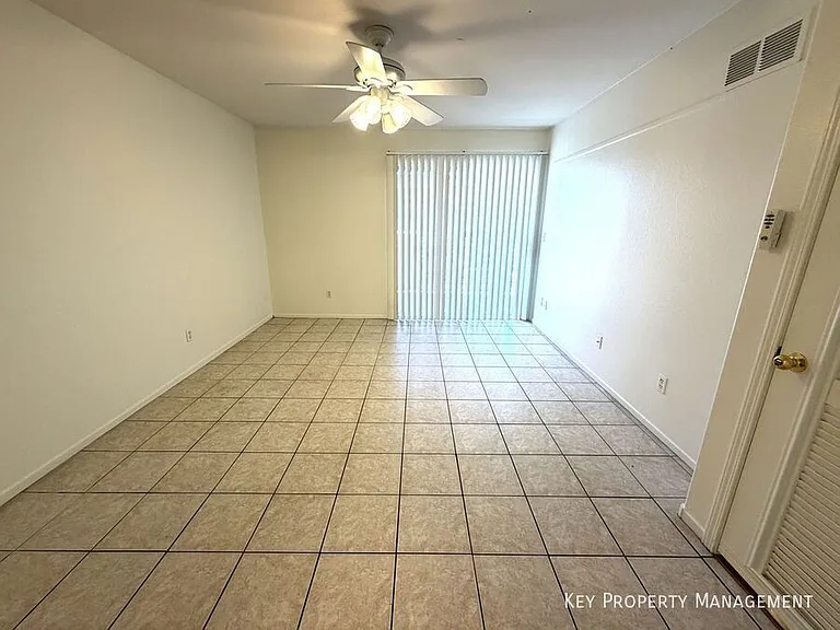 4555 E Sahara Ave #173 — Photo 7