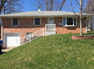 822 Cimarron Dr, Davenport, IA 52804