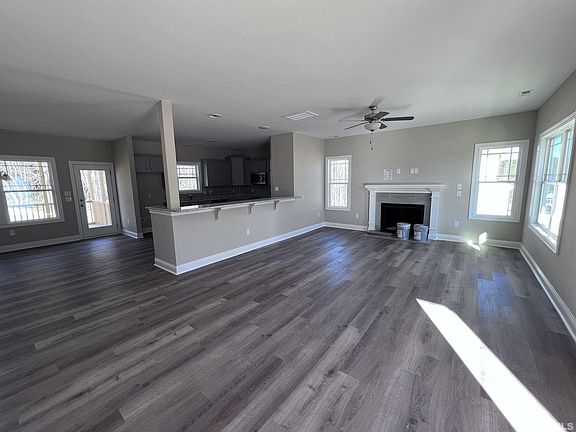 5th image of 47 Ava Ln