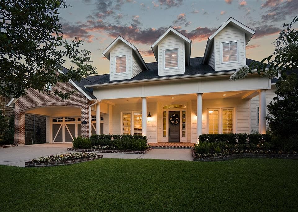 1st image of 106 Stonehedge Pl