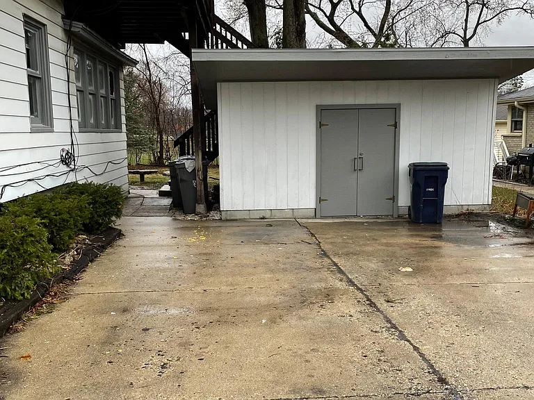 303 N Liberty St #1 — Photo 14