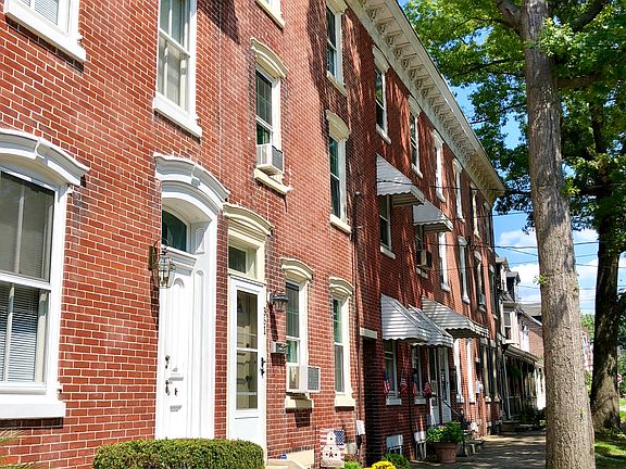 2nd image of 361 Washington Ave