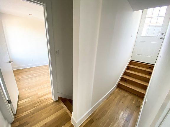 5th image of 841 Kent Ave APT 4