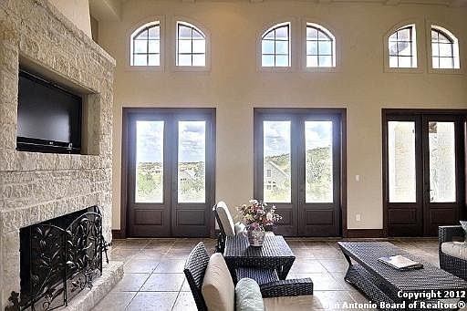 5th image of 3305 ARROWHEAD DRIVE