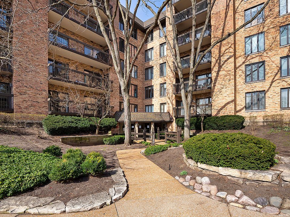 1st image of 1740 Mission Hills Rd APT 312