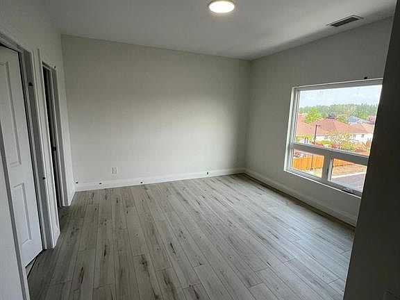 5th image of 4785 Walker Rd #308