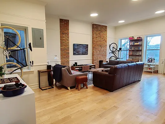 Rented by Ideal Properties Group | media 2