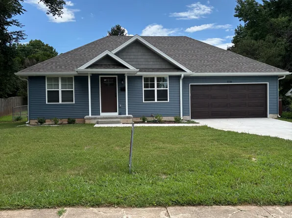 1116 W Broadmoor St, Springfield, MO 65807