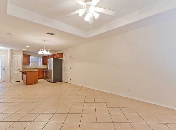 4th image of 25 Pinehurst Dr