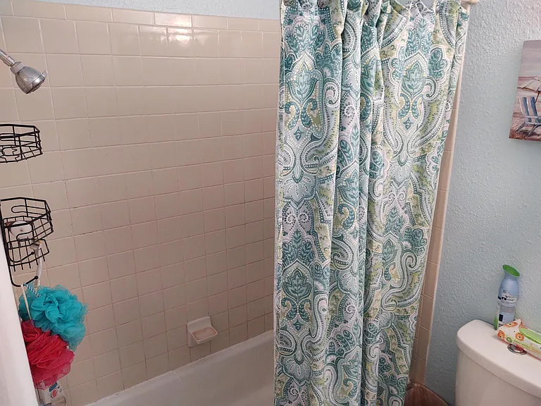 635 W 25th St #6 — Photo 20