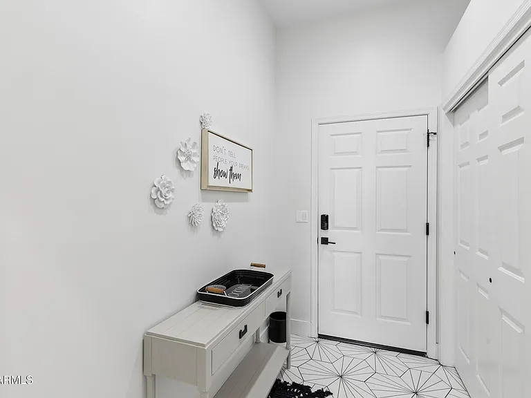 1465 W Island Cir — Photo 82