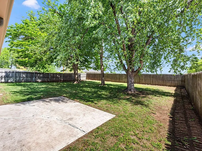 1116 Earl A Rodkey Dr — Photo 22
