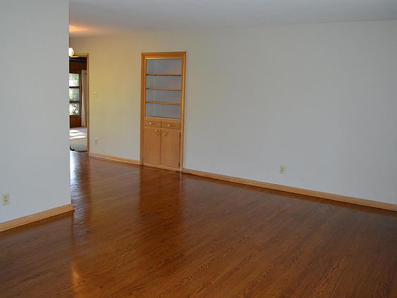 2nd image of 321 W College Ave