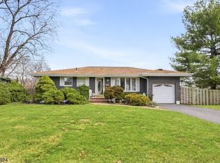 100 Hayes Ave, Clark, NJ