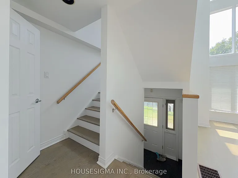 116 Cranbrooke Ave #MAIN — Photo 19